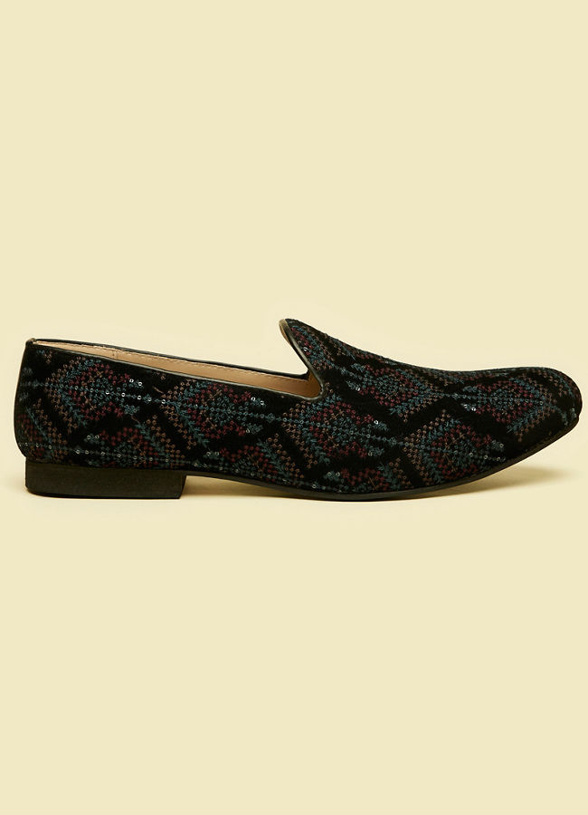 alt message - Manyavar Men Dark Blue Sequined Loafer Style Jutis image number 3